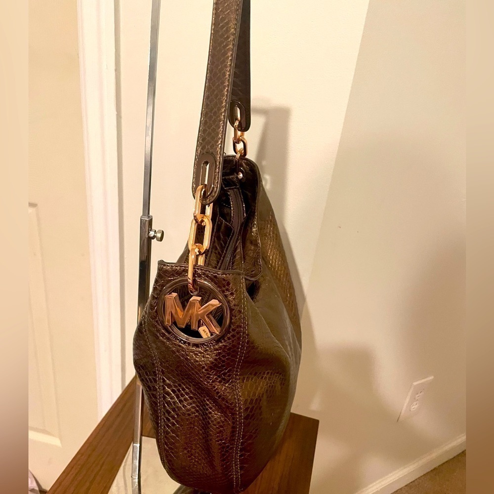 NWT Michael Michael Kors Metallic Snake Effect Leather Lillie Hobo - Picture 4 of 11